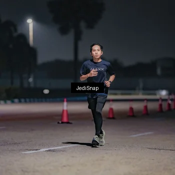 Runner Photo 7503974