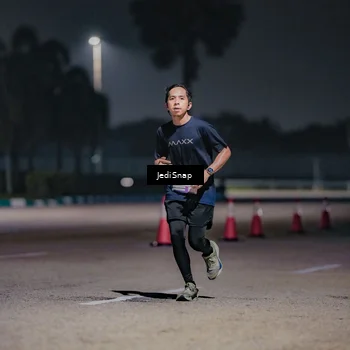 Runner Photo 7503980