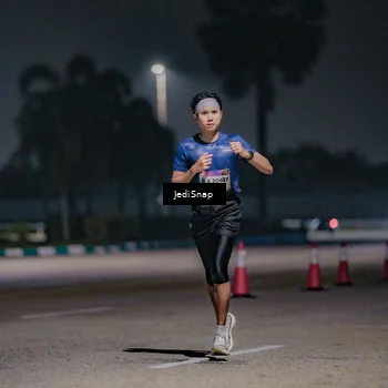 Runner Photo 7503990