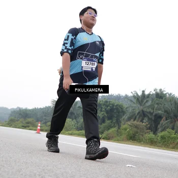 Runner Photo 7503991