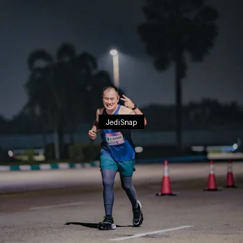 Runner Photo 7504000