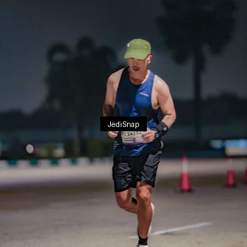 Runner Photo 7504009