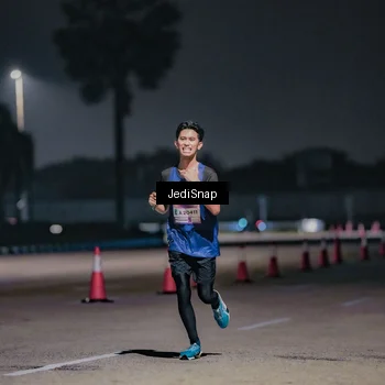 Runner Photo 7504015