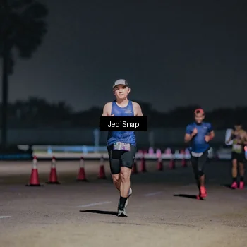 Runner Photo 7504030