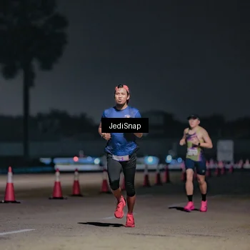 Runner Photo 7504040