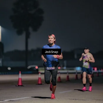 Runner Photo 7504045