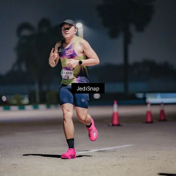 Runner Photo 7504056