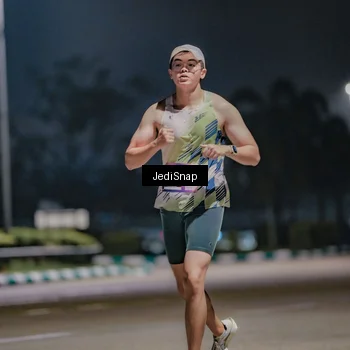 Runner Photo 7504073