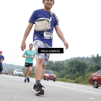 Runner Photo 7504075