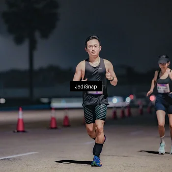 Runner Photo 7504077