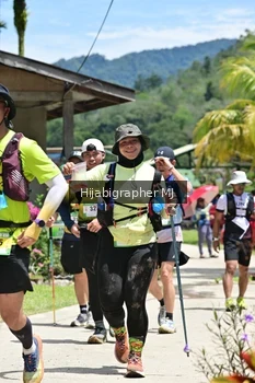 Runner Photo 75041