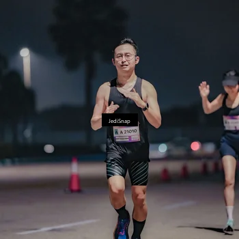 Runner Photo 7504111