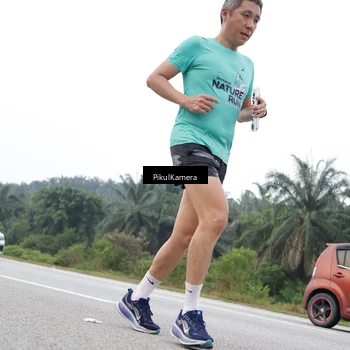 Runner Photo 7504112