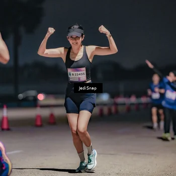 Runner Photo 7504115