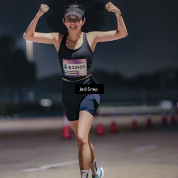 Runner Photo 7504117