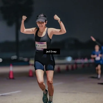 Runner Photo 7504118