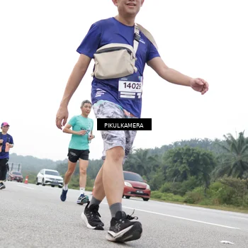 Runner Photo 7504124