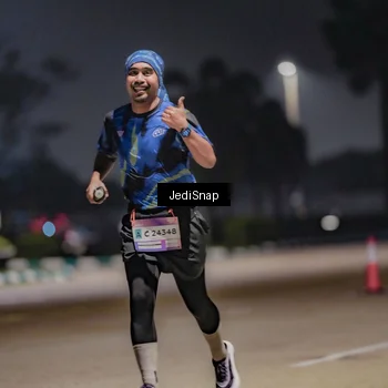 Runner Photo 7504158