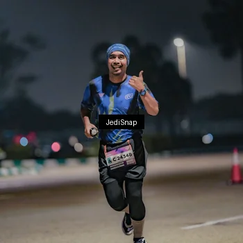 Runner Photo 7504159