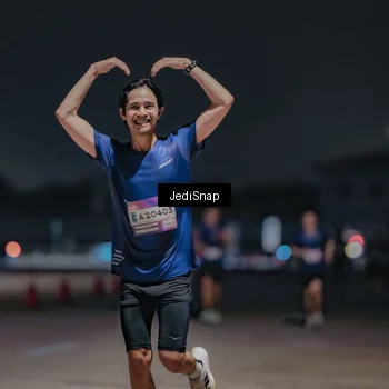 Runner Photo 7504195