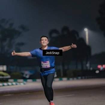 Runner Photo 7504201