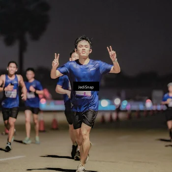 Runner Photo 7504205