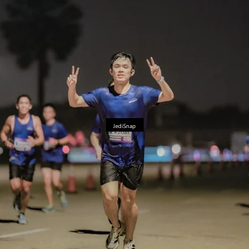 Runner Photo 7504207