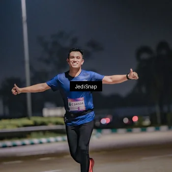 Runner Photo 7504219