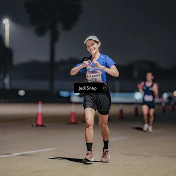 Runner Photo 7504234
