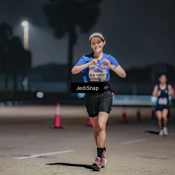 Runner Photo 7504235