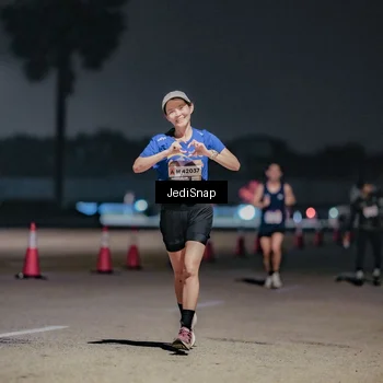 Runner Photo 7504244