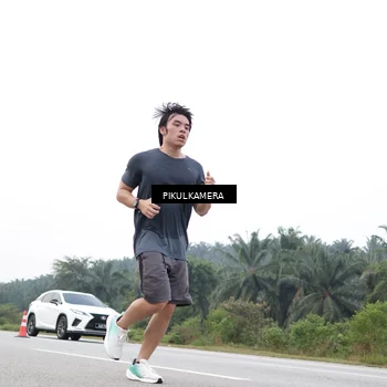 Runner Photo 7504270
