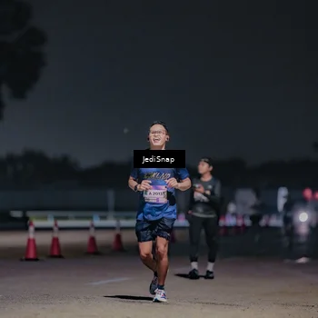 Runner Photo 7504276