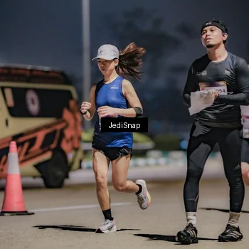 Runner Photo 7504304