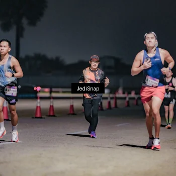 Runner Photo 7504320