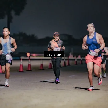 Runner Photo 7504324