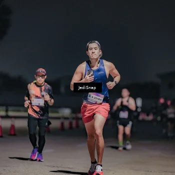 Runner Photo 7504325
