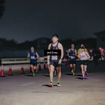 Runner Photo 7504338