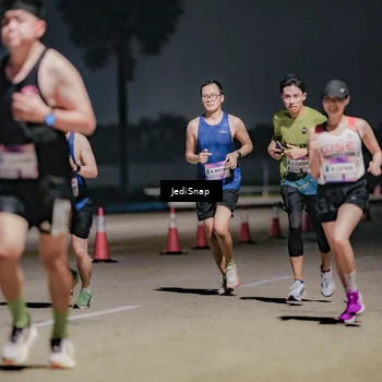 Runner Photo 7504353