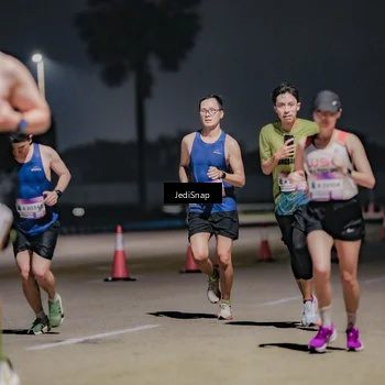 Runner Photo 7504355