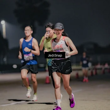 Runner Photo 7504358