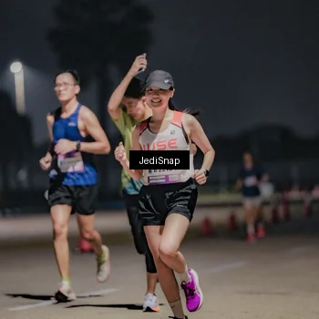 Runner Photo 7504359
