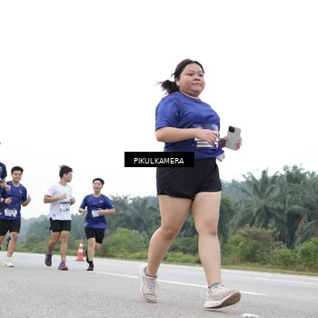 Runner Photo 7504372