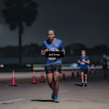 Runner Photo 7504391