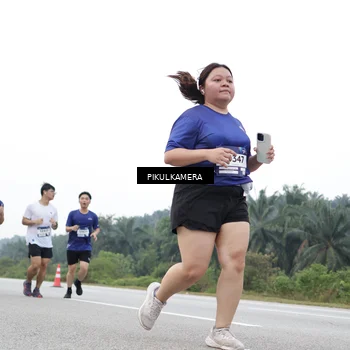 Runner Photo 7504392