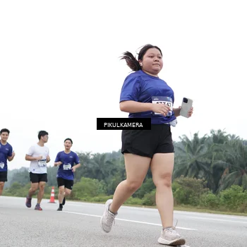 Runner Photo 7504393