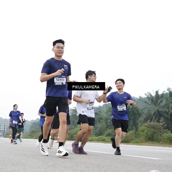 Runner Photo 7504396