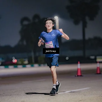 Runner Photo 7504410