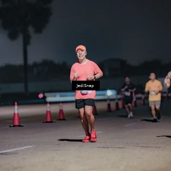 Runner Photo 7504417