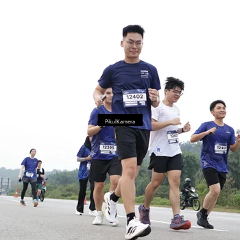 Runner Photo 7504418